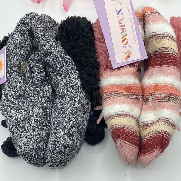 Women's Knit Fuzzy Faux Fur Printed Slipper Socks 2-Pack Shoe Size 4-10 - Picture 2 of 6